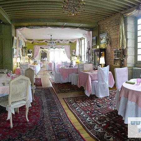 Hotel De La Grotte モンティニャック エクステリア 写真