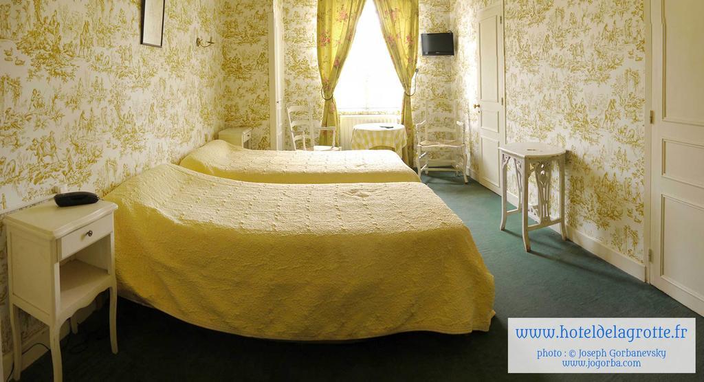 Hotel De La Grotte モンティニャック 部屋 写真