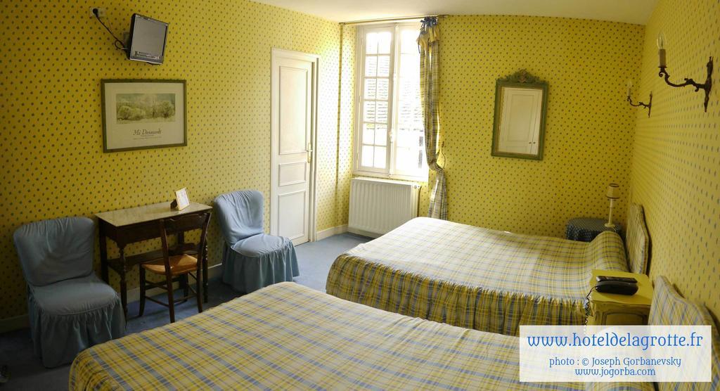 Hotel De La Grotte モンティニャック 部屋 写真