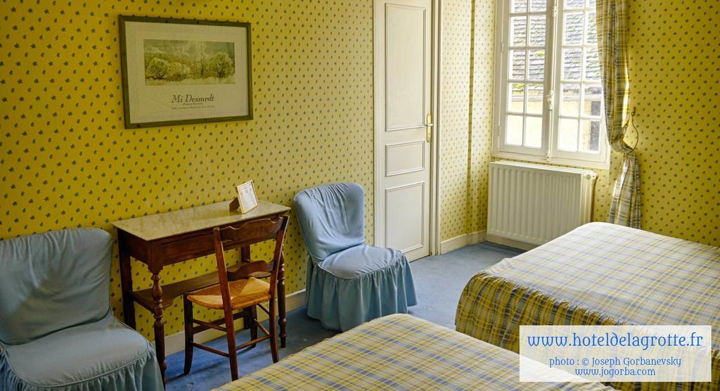 Hotel De La Grotte モンティニャック 部屋 写真